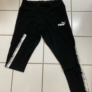 Black Puma leggings 🖤 with PUMA down leg